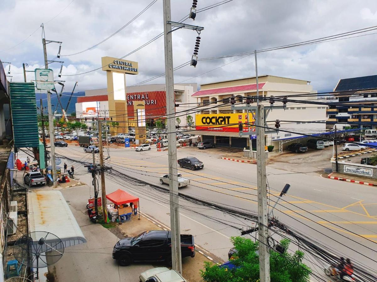 Phakdee Place Chanthaburi Exterior photo